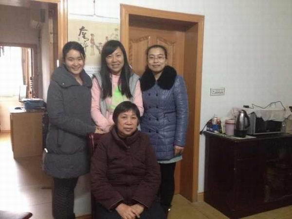 曾老师照片1.jpg
