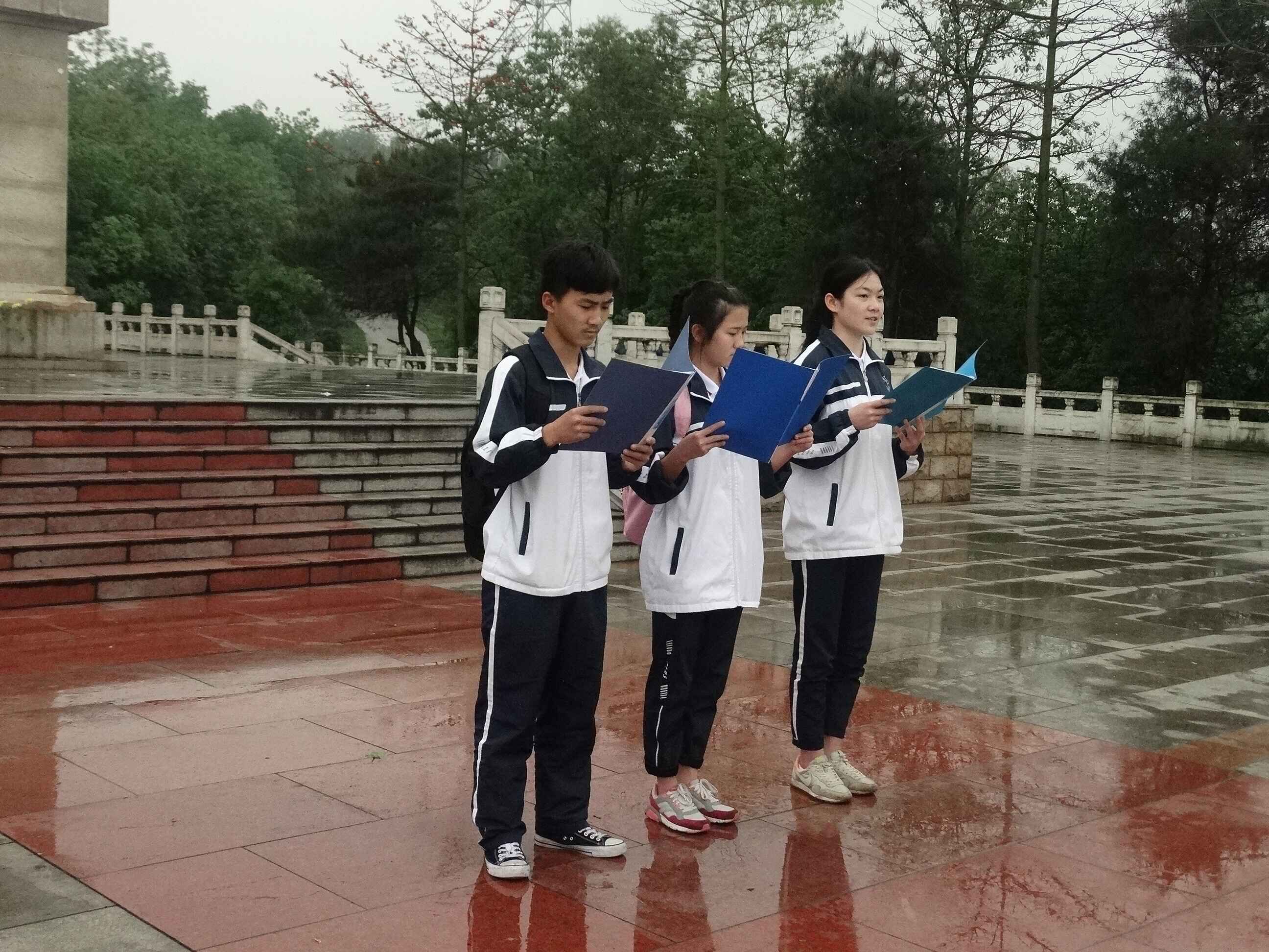 QQ图片20160413163138.jpg