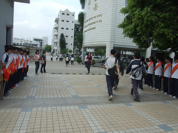 Ƭ 128.jpg
